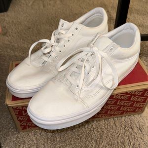 MENS ALL WHITE OLD SKOOL VANS